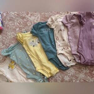 Bundle of 13 Carters Newborn Onesies- Gently used!